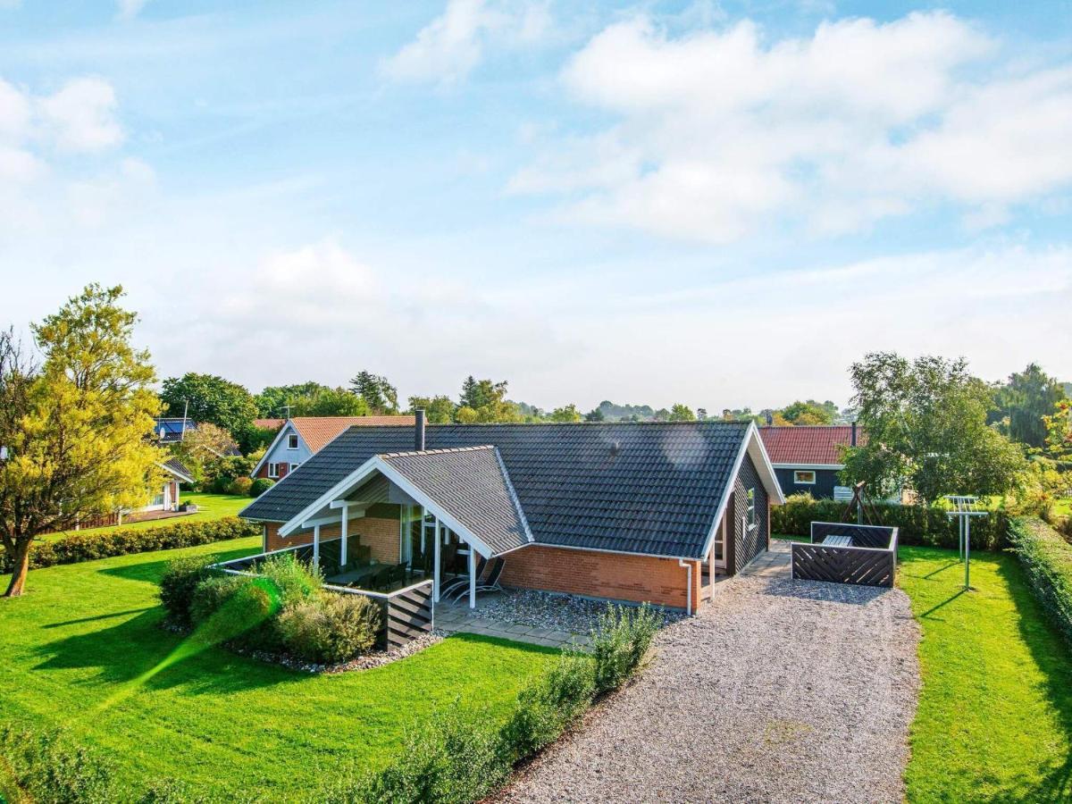 10 Person Holiday Home In Juelsminde Sonderby (Midtjylland) Exterior foto