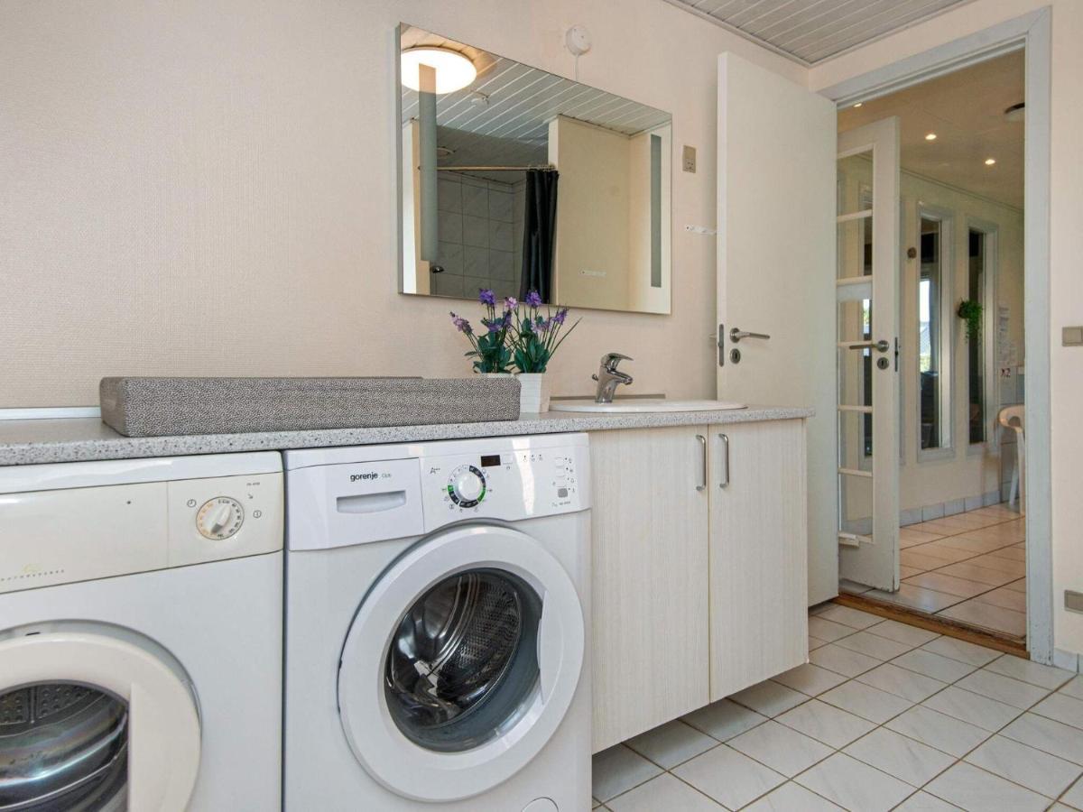 10 Person Holiday Home In Juelsminde Sonderby (Midtjylland) Exterior foto